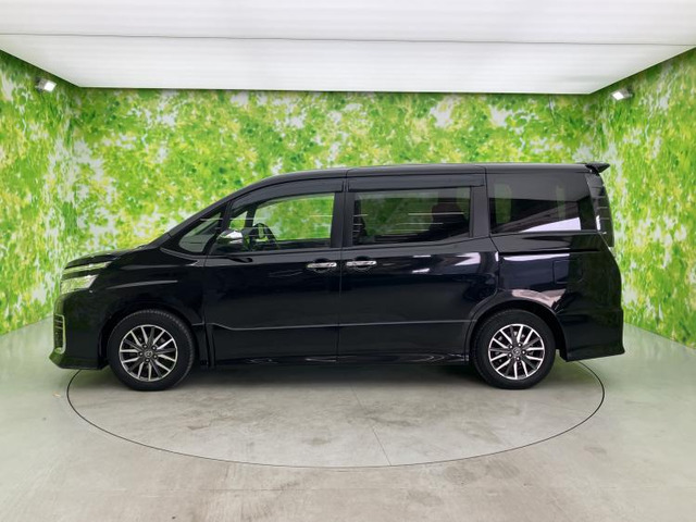 ヴォクシー2.0 ZS 煌