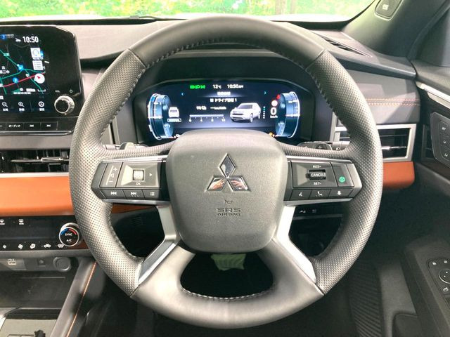 �y�����v�����X�e�A�����O�z�㎿�Ȋv���g�p���邱�ƂŁA��ɂ����������݂ƂĂ��^�]���₷���n���h���ł���