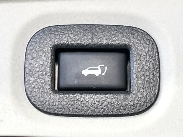 �y�p���[�o�b�N�h�A�z�X�}�[�g�L�[��^�]�Ȃ̃{�^�������������Ń��A�Q�[�g�������ŊJ���܂�!�ו��������Ă��鎞��A�����ʒu�ɂ���o�b�N�h�A��߂�ۂɕ֗��ȋ@�\�ł���