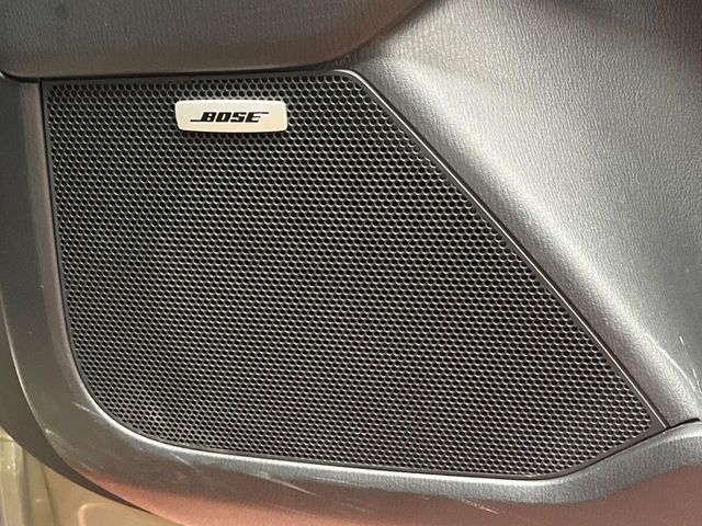 �yBOSE�T�E���h�V�X�e���z���[�J�[�I�v�V�����̍��i�ʃT�E���h�V�X�e���𓋍ځB��p�̃`���[�j���O���{���ꂽ�召�l�X�ȃX�s�[�J�[����ǎ��ȃT�E���h���t�ł��܂��B