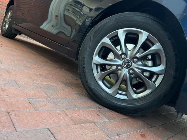 �y����15�C���`�A���~�z�C�[���z�O�ςɃ}�b�`���������A���~�z�C�[���𑕒����Ă���܂��B�e��ЊO�A���~�z�C�[����A�X�^�b�h���X�^�C�����戵�����Ă���܂��B���񂲑��k����������