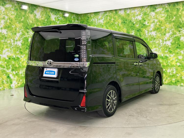 ヴォクシー2.0 ZS 煌