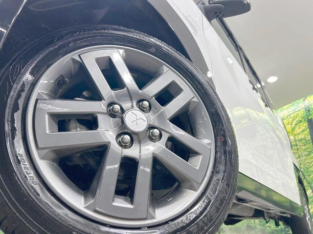 �y����15�C���`�A���~�z�C�[���z�O�ςɃ}�b�`���������A���~�z�C�[���𑕒����Ă���܂��B�e��ЊO�A���~�z�C�[����A�X�^�b�h���X�^�C�����戵�����Ă���܂��B���񂲑��k����������