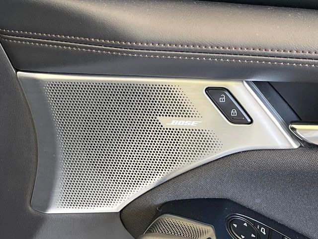 �yBOSE�T�E���h�V�X�e���t�������i�r�z�[���̃i�r�@�\�͂������A���x�ȃ`���[�j���O�\�͂����ڂ���Ă���A�������ȉ��y�����y���݂��������܂���