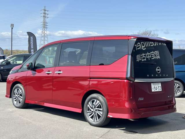 セレナ1.4 e-POWER ハイウェイスターV