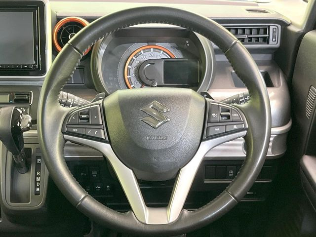 �y�����v�����X�e�A�����O�z�㎿�Ȋv���g�p���邱�ƂŁA��ɂ����������݂ƂĂ��^�]���₷���n���h���ł���