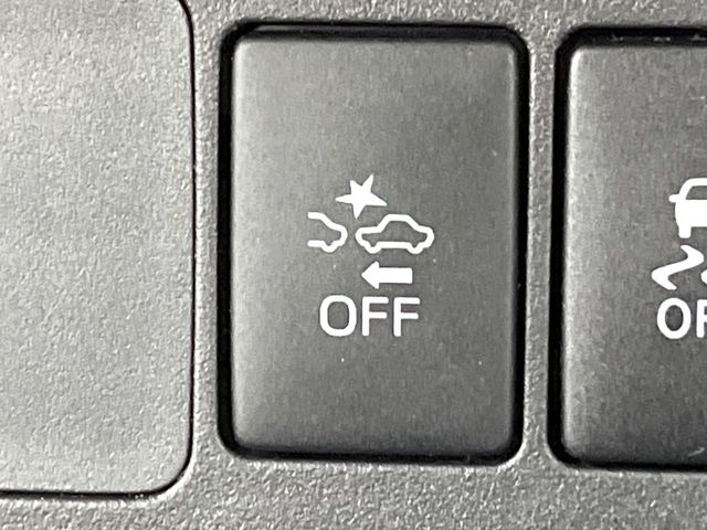 �y�X�}�[�g�A�V�X�g�z���s���ɑO���̎ԗ�����F�����A�Փ˂������Ȏ��͌x��ƃu���[�L�ŏՓˉ���Ɣ�Q�y�����A�V�X�g�B�����S�Ƀh���C�u�����y���݂��������܂��B