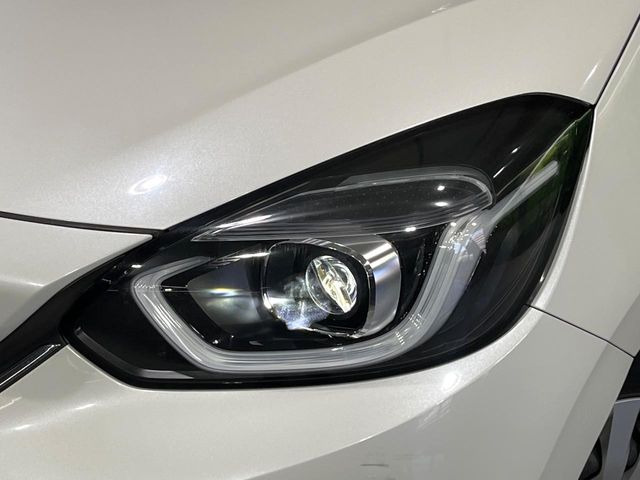 �yLED�w�b�h���C�g�z���V����ԑ��s�����ǍD�Ȏ��E���m�ۂ����S���ĉ^�]�ł��鍂�P�xLED�w�b�h���C�g�𑕔�!�_�����x�������A����d�͂��}�����Ă��܂��B