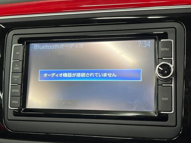 ��Bluetooth:���莝���̃X�}�[�g�t�H���ȂǂƐڑ����A�n���Y�t���[�ʘb��Տꊴ����~���[�W�b�N�Đ������y���݂��������܂��B�����ڑ��ł��̂Ŕς킵��������܂����