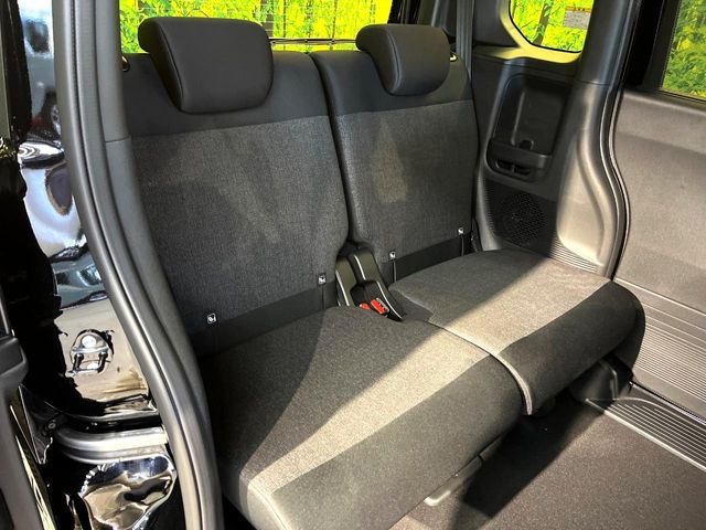 ���i���ȃI���W�i���t���A�}�b�g���I�v�V�����ɂĂ��p�ӂ��Ă���܂��B���D���ȃf�U�C����J���[�����Ԃɍ��킹�đI��ł����������Ƃ��ł��܂���