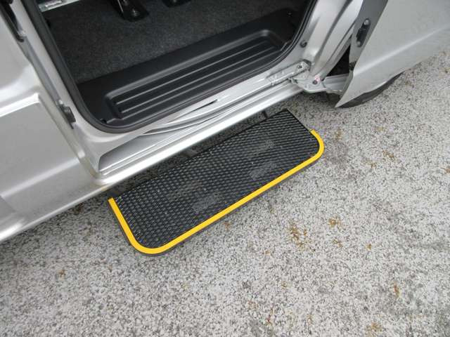 NV200バネットバン1.6 チェアキャブ 車いす2名仕様