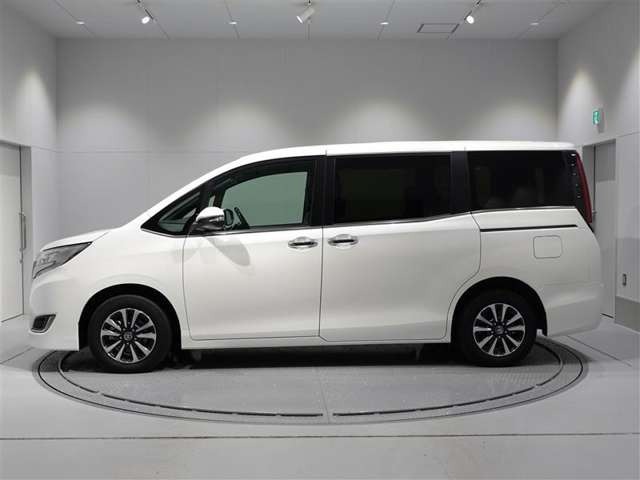 エスクァイアハイブリッド1.8 Gi プレミアムパッケージ ブラックテイラード