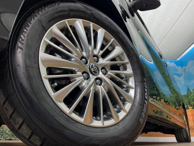 �y����17�C���`�A���~�z�C�[���z�O�ςɃ}�b�`���������A���~�z�C�[���𑕒����Ă���܂��B�e��ЊO�A���~�z�C�[����A�X�^�b�h���X�^�C�����戵�����Ă���܂��B���񂲑��k����������