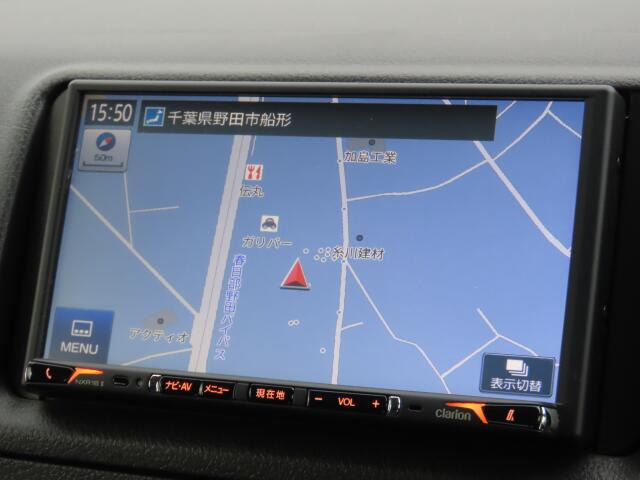 メモリーナビ装備で、知らない場所もあっという間に検索♪ちょっとしたお出かけや旅行もこれでバッチリですね。