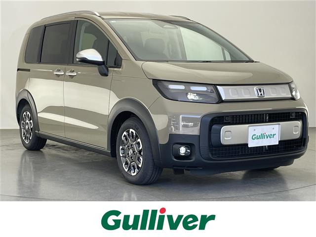 フリード1.5 e:HEV クロスター