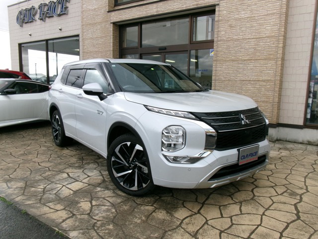 アウトランダーPHEV 2.4 P 4WD