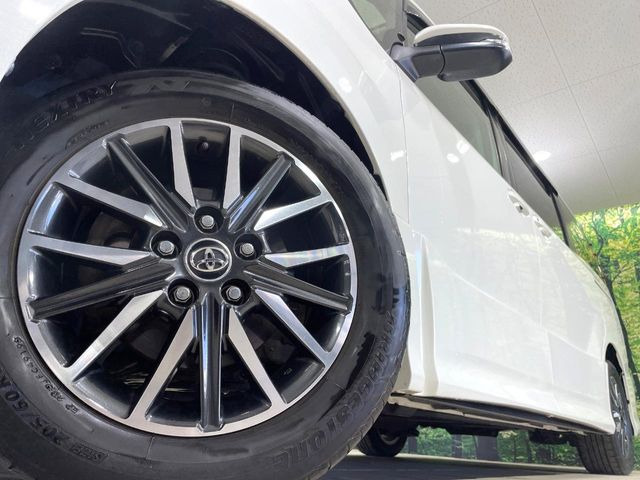 �y����16�C���`�A���~�z�C�[���z�O�ςɃ}�b�`���������A���~�z�C�[���𑕒����Ă���܂��B�e��ЊO�A���~�z�C�[����A�X�^�b�h���X�^�C�����戵�����Ă���܂��B���񂲑��k����������