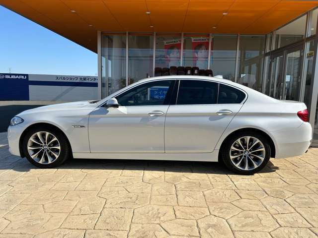 5シリーズセダン523i モダン