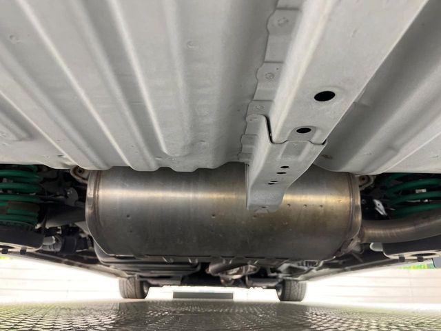 下回りがきれいなうちに、防錆加工の施工がオススメ。降雪地域はもちろん、沿岸部にお住いの方や、趣味でマリン・ウィンタースポーツをされる方にご好評いただいております。