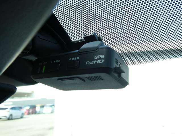 ジューク1.5 15RX V セレクション