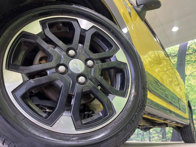 �y����15�C���`�A���~�z�C�[���z�O�ςɃ}�b�`���������A���~�z�C�[���𑕒����Ă���܂��B�e��ЊO�A���~�z�C�[����A�X�^�b�h���X�^�C�����戵�����Ă���܂��B���񂲑��k����������