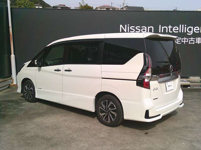 セレナ2.0 ハイウェイスター V