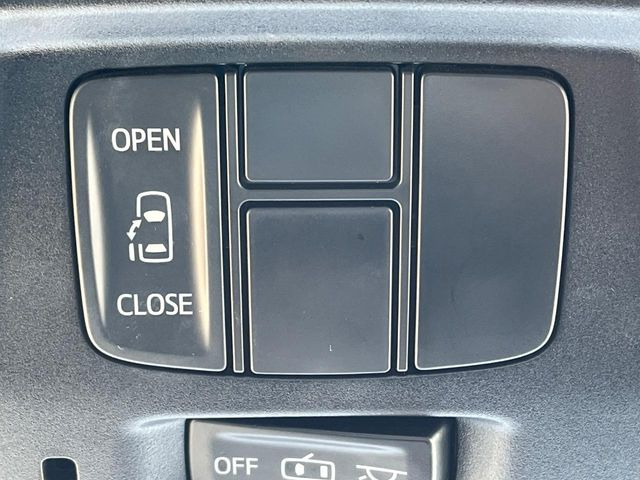 �y�p���[�X���C�h�h�A�z�X�}�[�g�L�[��^�]�Ȃ̃X�C�b�`�ŃX���C�h�h�A�̊J���\���d��������͂����ăh�A���J����K�v�������A���������q�l�ł��A�d���ו��������Ă��鎞�����N�ɊJ���߂ł��܂���