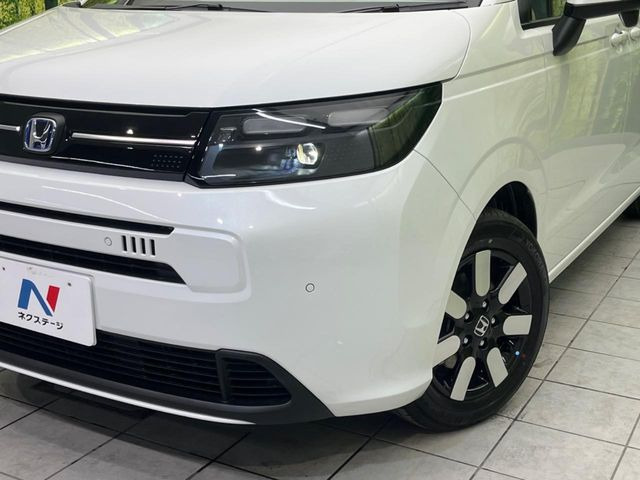 �yLED�w�b�h���C�g�z���V����ԑ��s�����ǍD�Ȏ��E���m�ۂ����S���ĉ^�]�ł��鍂�P�xLED�w�b�h���C�g�𑕔�!�_�����x�������A����d�͂��}�����Ă��܂��B