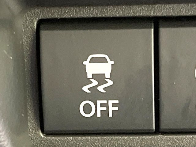 �y������h�~���u�z�ԗ��̉���������m����ƁA�����I�Ɏԗ��̐i�s������ۂ悤�Ɏԗ��𐧌䂵�܂��B�J�̓��ȂǊ���₷���H�ʏ󋵂ł����S�ȉ^�]���\�ł��B