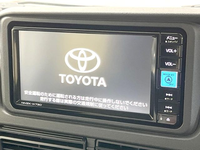 �y�����i�r�z�l�C�̏����i�r�𑕔����Ă���܂��B�i�r�̎g���₷���͂������A�I�[�f�B�I�@�\���[��!�L�����v�◷�s�͂������A�ʋ΂┃�����ȂǕ��i�̃h���C�u���y�����Ȃ�͂���