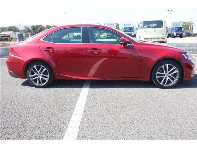 ���Ǝҗl�ւ̔̔��͂��f�肳���Ă��������܂��B �Ԍ������ԗ��̏ꍇ�́A�Ԍ����擾�������x�������z�ŕ\�����Ă���܂��B