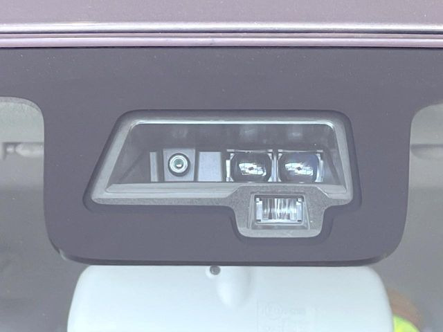 �y�X�Y�L �Z�[�t�e�B�T�|�[�g�z���s���ɑO���̎ԗ�����F�����A�Փ˂������Ȏ��͌x��ƃu���[�L�ŏՓˉ���Ɣ�Q�y�����A�V�X�g�B�����S�Ƀh���C�u�����y���݂��������܂��B