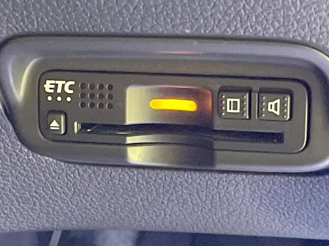 【ETC】高速道路の料金所をストレスなく通過!話題のスポットやサービスエリアに多い「スマートIC」利用時は必須のアイテムです。当店でセットアップを実施、ご納車当日からすぐにご利用いただけます!