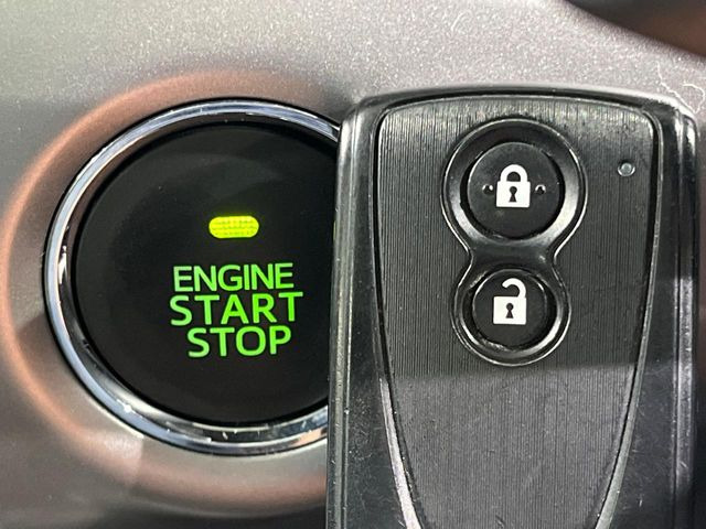 �y�L�[�t���[�V�X�e���z�J�o����|�P�b�g�ɓ��ꂽ�܂܂ł��h�A�̎{���E�������\�ȃX�}�[�g�L�[�𑕔��B�G���W���̃I���E�I�t�����J�M�����o���K�v����������Ƃ��Ă��֗��ł���