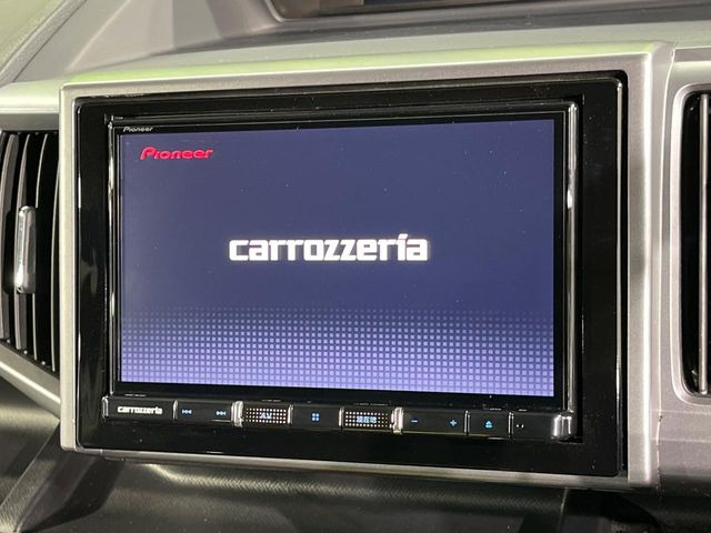 �y���ʃi�r�z�l�C�̑�^8�C���`�i�r�𑕔��B���݊��̂�����ʂ̓C���p�N�g��!�i�r���p���̃}�b�v�\���͌��₷���A�e���r��DVD�͗Տꊴ���A�b�v!�����̃h���C�u���O�b�Ɗy�����Ȃ�܂���