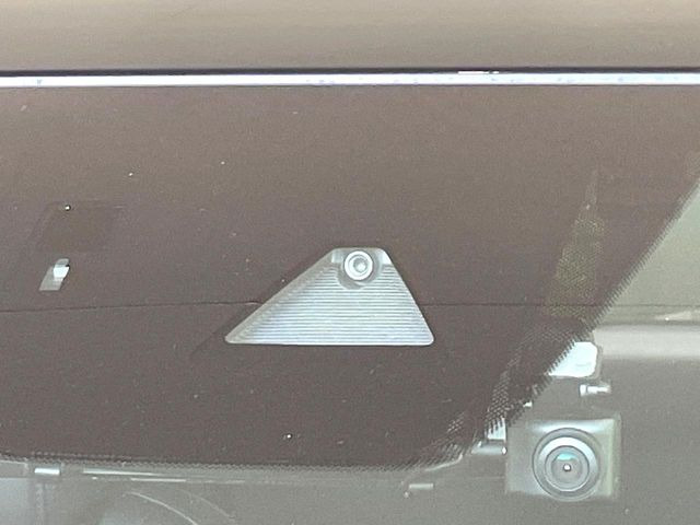 �y�X�}�[�g�V�e�B�u���[�L�T�|�[�g�z�ᑬ���s���ɑO���̎ԗ�����F�����A�Փ˂������Ȏ��͌x��ƃu���[�L�ŏՓˉ���Ɣ�Q�y�����A�V�X�g�B�����S�Ƀh���C�u�����y���݂��������܂��B