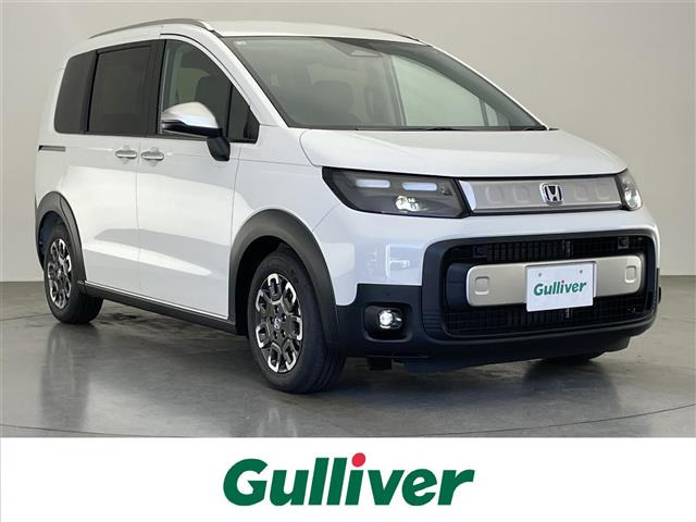 フリード1.5 e:HEV クロスター