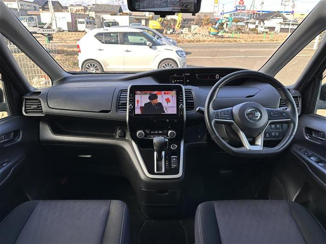 セレナ2.0 ハイウェイスター Vセレクション