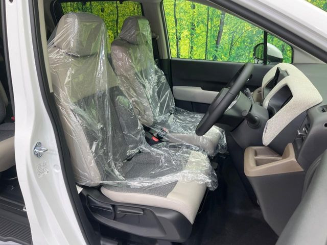 �y�n�[�t���U�[�V�[�g�z�������ƍ���S�n�𗼗������l�C�̃V�[�g���w�ʁE���ʂ̃t�@�u���b�N�f�ނ́A�ʋC���̗ǂ��⊊��ɂ����ɗD��Ă��܂��B�C���╞���ɍ��E���ꂸ���K�ɂ���肢�������܂��B