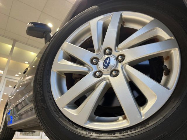 �y����16�C���`�A���~�z�C�[���z�O�ςɃ}�b�`���������A���~�z�C�[���𑕒����Ă���܂��B�e��ЊO�A���~�z�C�[����A�X�^�b�h���X�^�C�����戵�����Ă���܂��B���񂲑��k����������