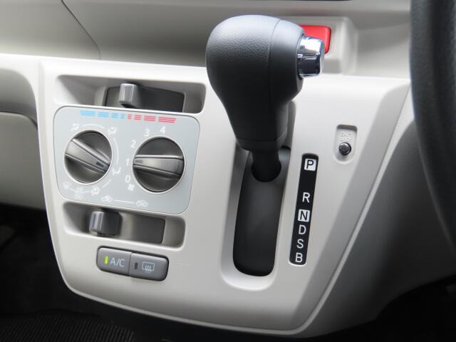 �V�t�g�m�u�̓X�����Ȃ��A���ꂢ�ȏ�Ԃł��B�����G�镔�������ꂢ���Ƒ�؂ɏ���Ă������Ƃ��킩��܂���B