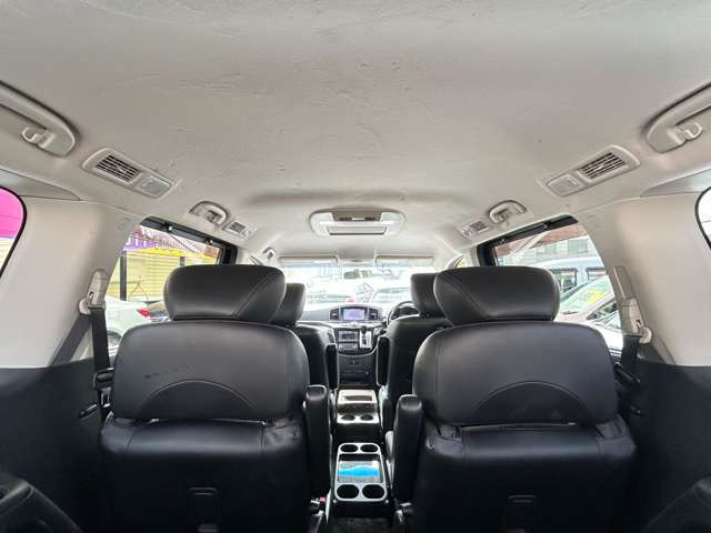 ���X�܂œ��ЃX�^�b�t���S�����߂Ĕ��������e�i���X�v���܂�!