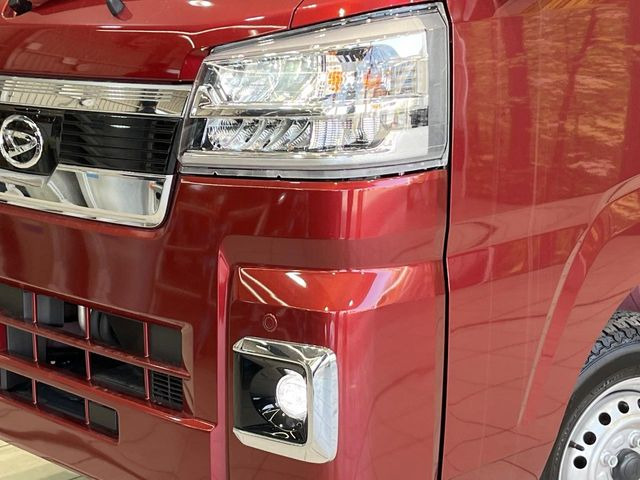 �yLED�w�b�h���C�g�z���V����ԑ��s�����ǍD�Ȏ��E���m�ۂ����S���ĉ^�]�ł��鍂�P�xLED�w�b�h���C�g�𑕔�!�_�����x�������A����d�͂��}�����Ă��܂��B