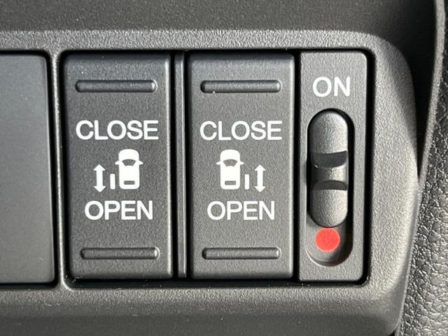 フリード1.5 e:HEV クロスター