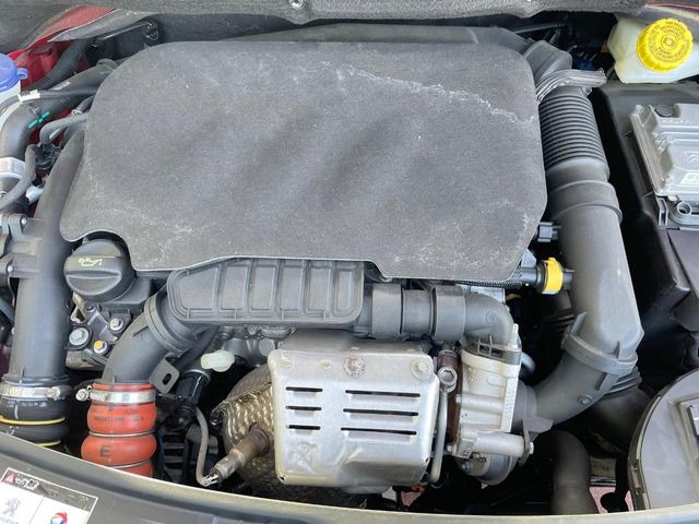 �����X�ł́A�e���[�J�[�̐�p�f�f�e�X�^�[�𓱓��B���Ǝ��i�����e�N�j�J���X�^�b�t���풓���Ă���܂��̂ŁA������̍ۂɂ����S���Ă����p���������܂��B