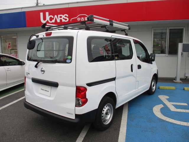 NV200バネットバン1.6 DX
