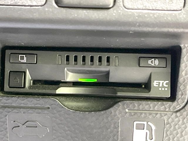 【ETC】高速道路の料金所をストレスなく通過!話題のスポットやサービスエリアに多い「スマートIC」利用時は必須のアイテムです。当店でセットアップを実施、ご納車当日からすぐにご利用いただけます!