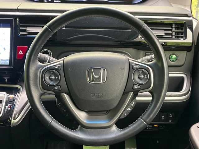 �y�����v�����X�e�A�����O�z�㎿�Ȋv���g�p���邱�ƂŁA��ɂ����������݂ƂĂ��^�]���₷���n���h���ł���