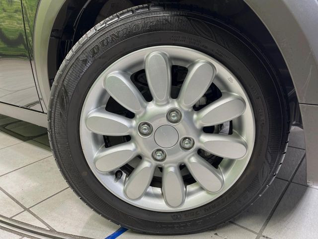 �y����14�C���`�A���~�z�C�[���z�O�ςɃ}�b�`���������A���~�z�C�[���𑕒����Ă���܂��B�e��ЊO�A���~�z�C�[����A�X�^�b�h���X�^�C�����戵�����Ă���܂��B���񂲑��k����������