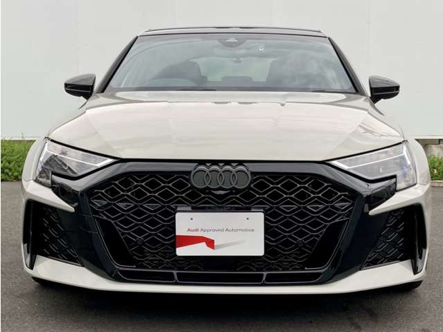 RS3スポーツバック2.5 4WD